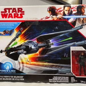 Force link Kylo Rens tie fighter